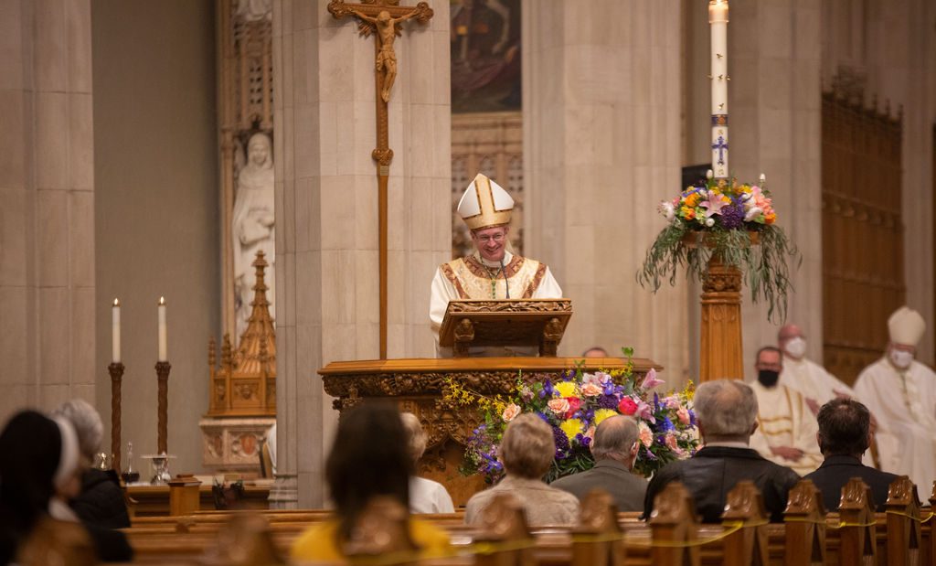 Bishop Wayne Lobsingern preaching